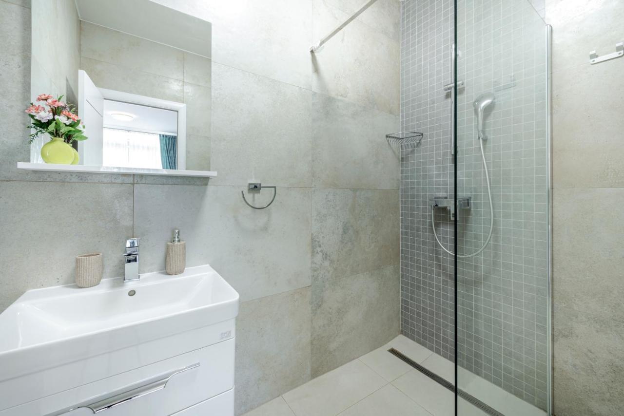 Oyo Deluxe Apartments Dubrovnik Luaran gambar