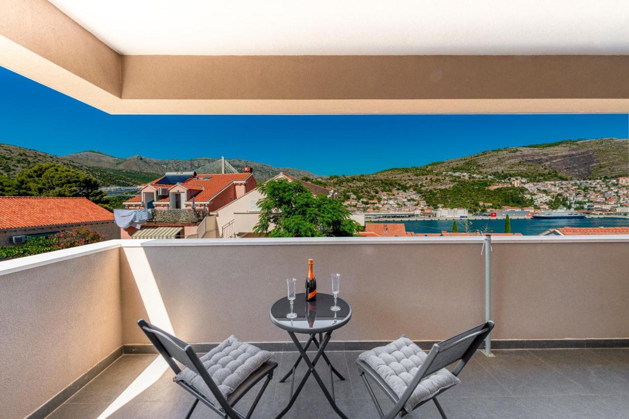 Oyo Deluxe Apartments Dubrovnik Luaran gambar