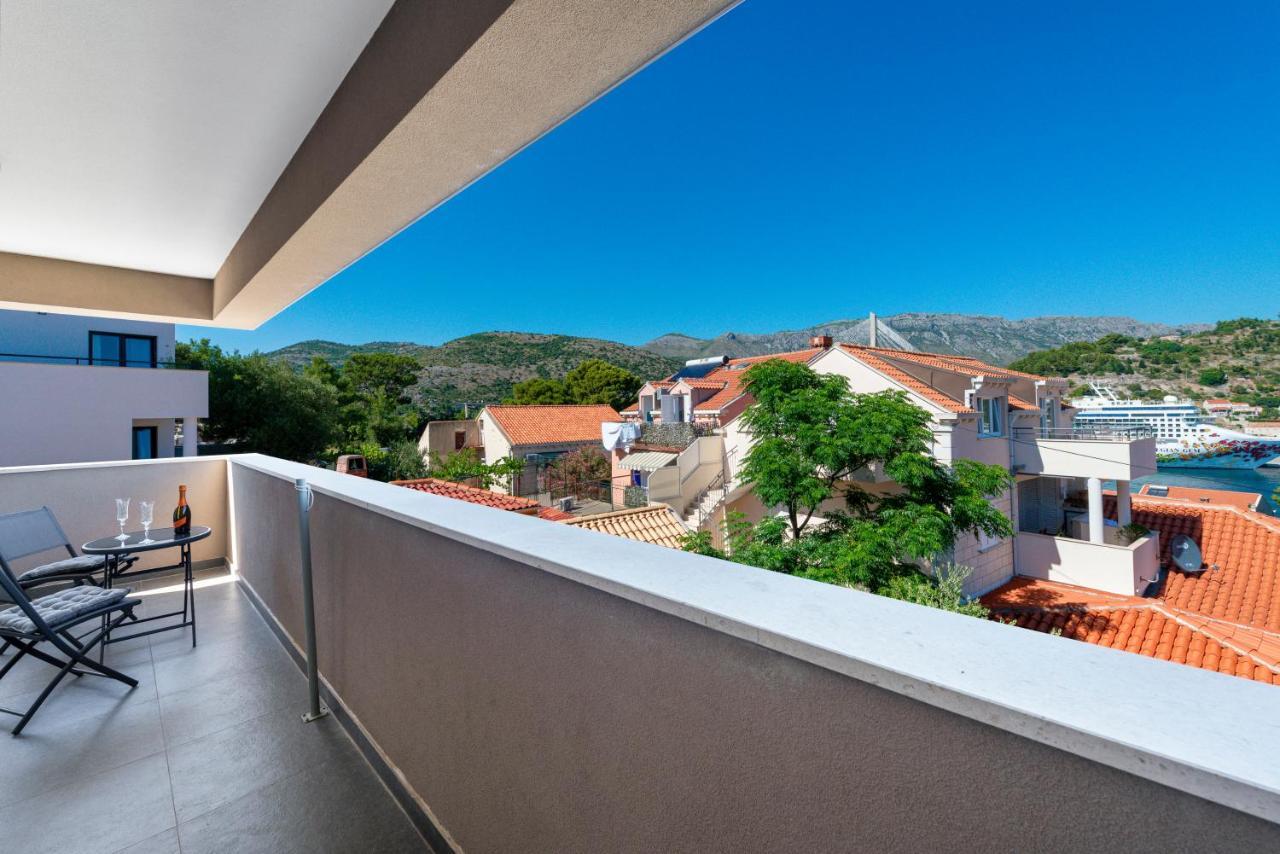 Oyo Deluxe Apartments Dubrovnik Luaran gambar