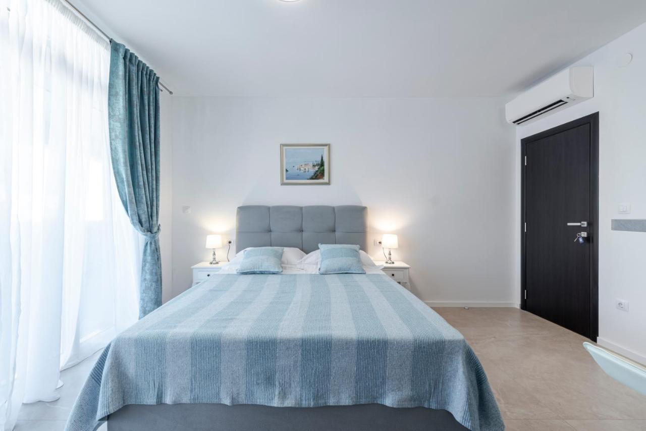 Oyo Deluxe Apartments Dubrovnik Luaran gambar